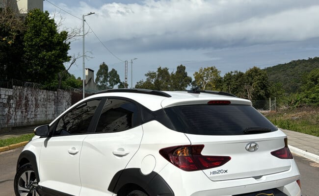 Hyundai HB20X