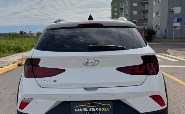 Hyundai HB20X