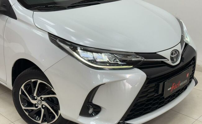 Toyota yaris ha xls15