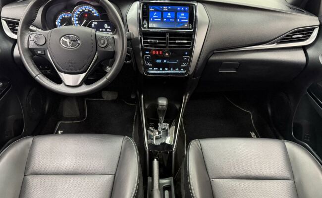 Toyota yaris ha xls15