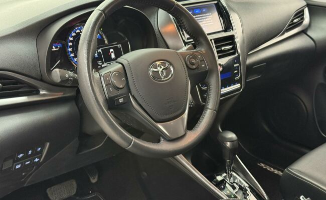 Toyota yaris ha xls15