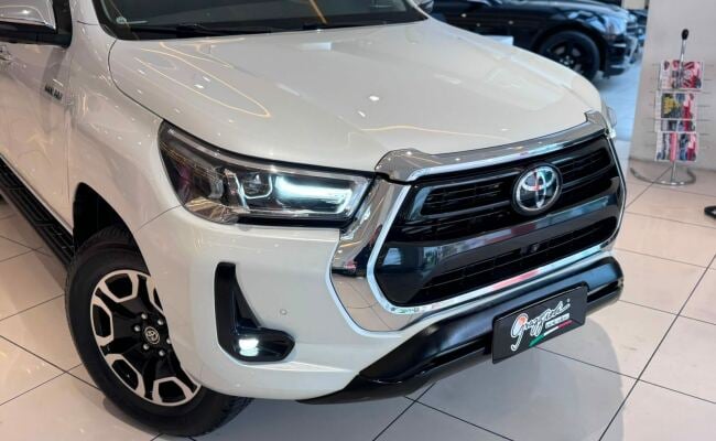 Toyota HILUX SW4