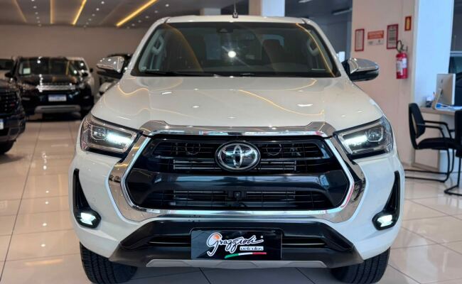 Toyota HILUX SW4