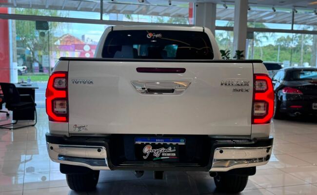 Toyota HILUX SW4