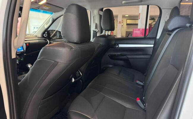 Toyota HILUX SW4