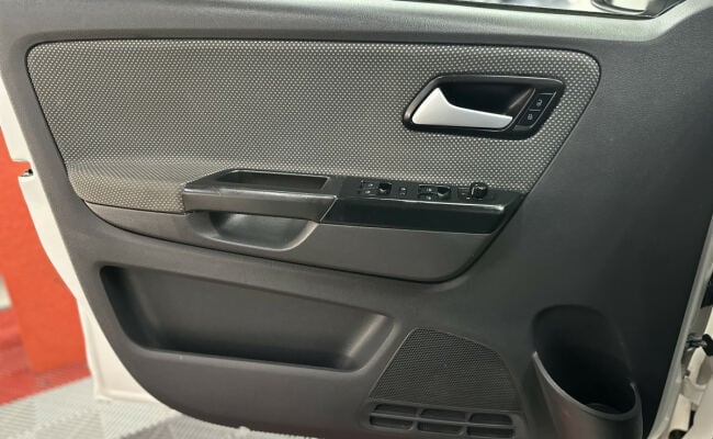 Volkswagen Fox 1.0 Mi Total Flex 8V 5p