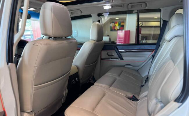Mitsubishi PAJERO FULL