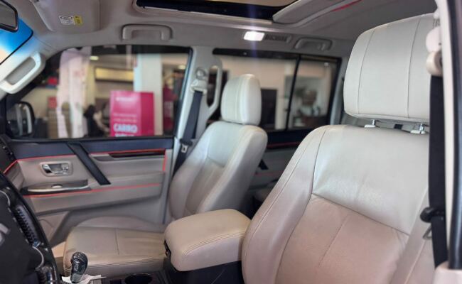 Mitsubishi PAJERO FULL