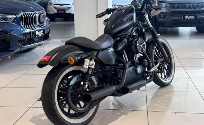 HARLEY-DAVIDSON SPORTSTER XL 883N