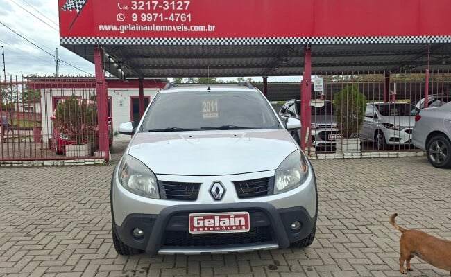 Renault SANDERO