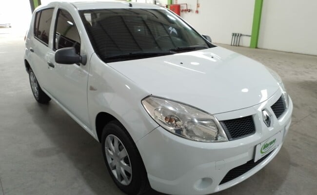 Renault SANDERO