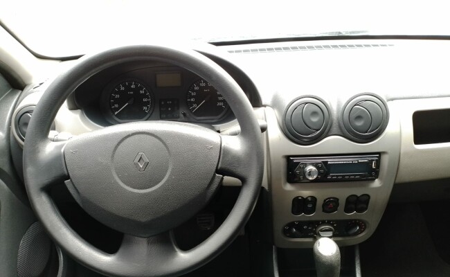 Renault SANDERO