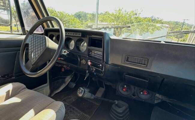 Chevrolet D-20