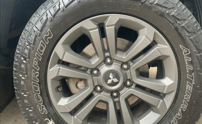 Mitsubishi L200 TRITON