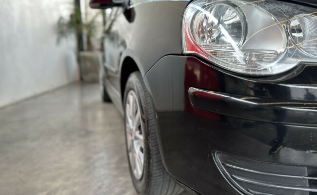 Volkswagen Polo Sedan 1.6 Mi Total Flex 8V 4p