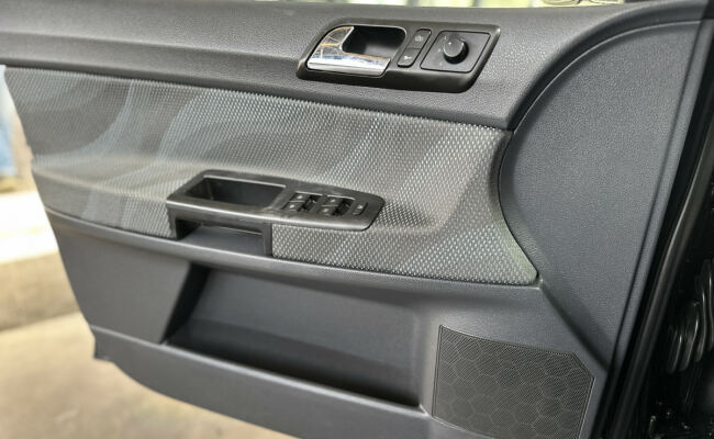 Volkswagen Polo Sedan 1.6 Mi Total Flex 8V 4p