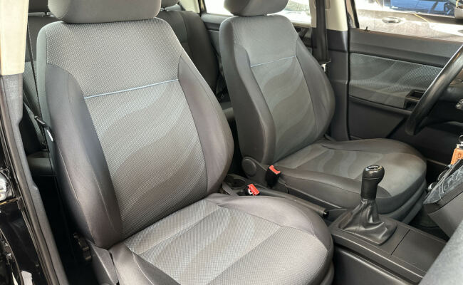 Volkswagen Polo Sedan 1.6 Mi Total Flex 8V 4p