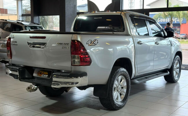 Toyota Hilux CD SRV 4x4 2.8 TDI Diesel Aut.