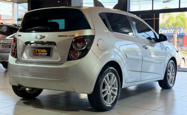 Chevrolet SONIC HB LTZ 1.6 16V FlexPower 5p Mec.
