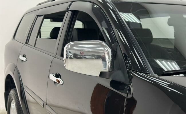 Mitsubishi pajero 4x4 d