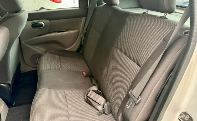 Nissan LIVINA