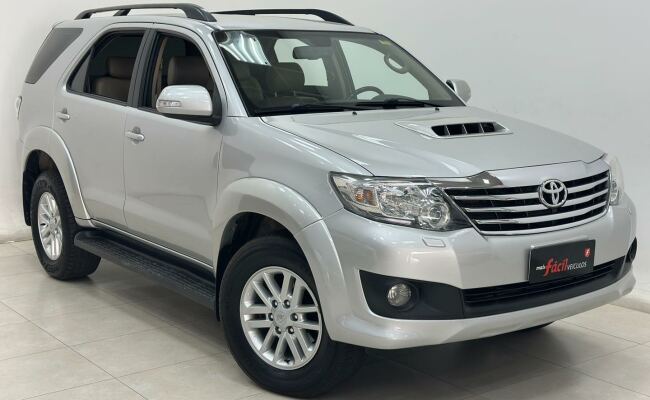 Toyota hiluxsw4 srv4x4