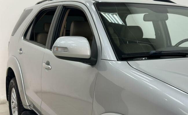 Toyota hiluxsw4 srv4x4