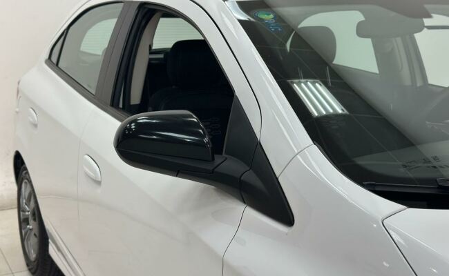 Chevrolet onix joy black
