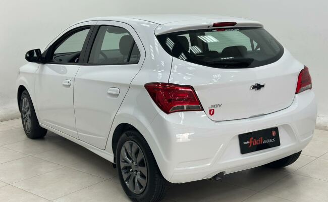 Chevrolet onix joy black