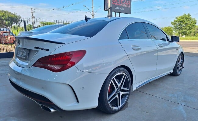 Mercedes-Benz CLA-250