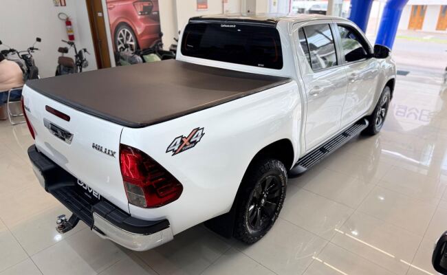 Toyota hilux 2.8 sr 4x4 cd 16v diesel 4p automatico
