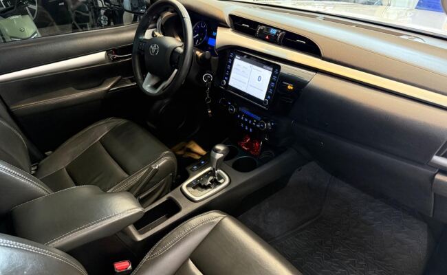 Toyota hilux 2.8 sr 4x4 cd 16v diesel 4p automatico