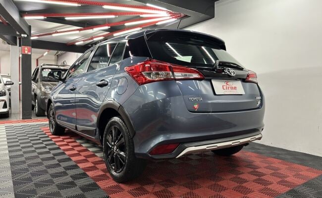 Toyota YARIS X-WAY 1.5 Flex 16V 5p Aut.