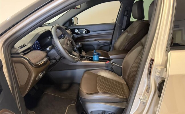 Jeep COMMANDER