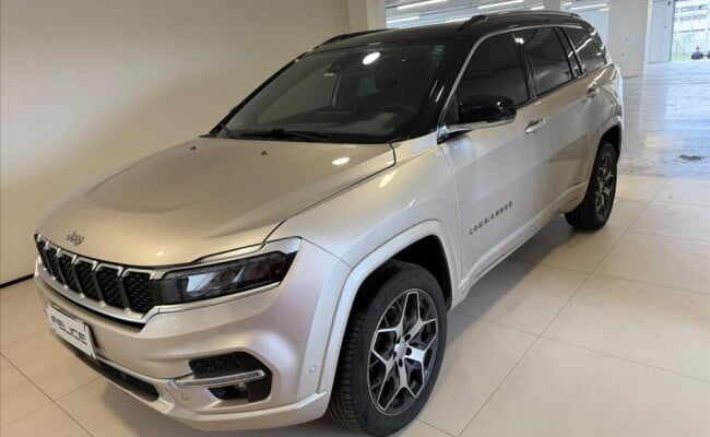 Jeep COMMANDER
