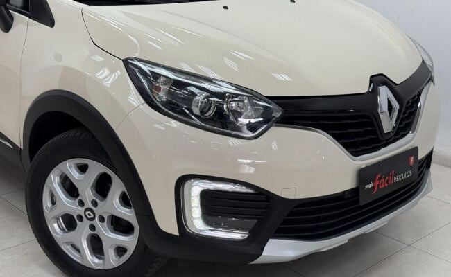 Renault captur zen 16a