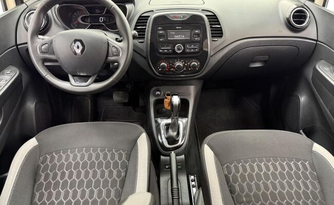 Renault captur zen 16a