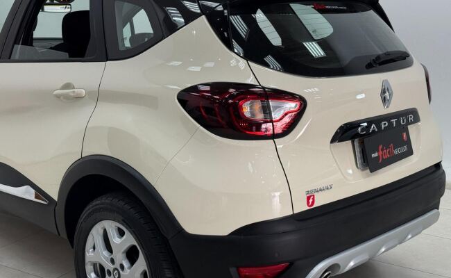 Renault captur zen 16a