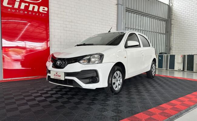 Toyota ETIOS X 1.3 Flex 16V 5p Aut.
