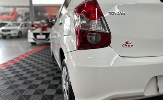 Toyota ETIOS X 1.3 Flex 16V 5p Aut.