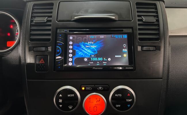 Nissan TIIDA SL 1.8/1.8 Flex 16V Aut.