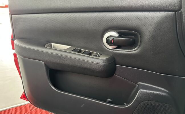 Nissan TIIDA SL 1.8/1.8 Flex 16V Aut.