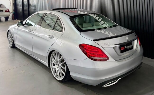 Mercedes-Benz C-250