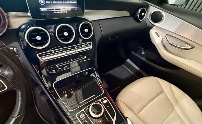 Mercedes-Benz C-250