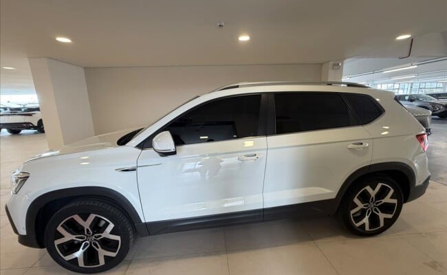 Volkswagen TAOS