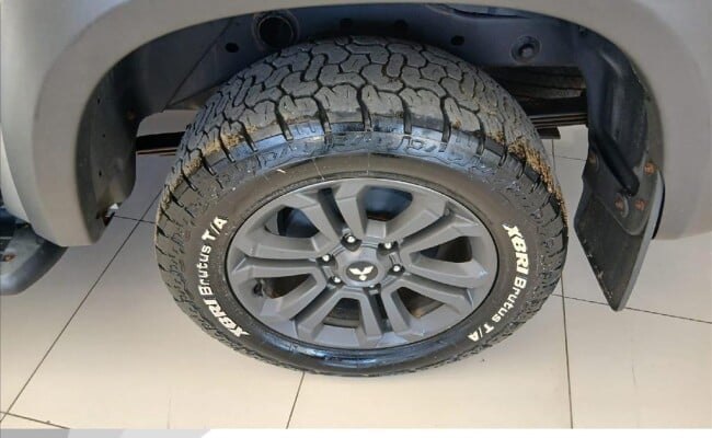 Mitsubishi L200 TRITON