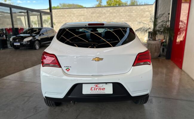 Chevrolet ONIX HATCH ADVANTAGE 1.4 8V Flex 5p Aut.