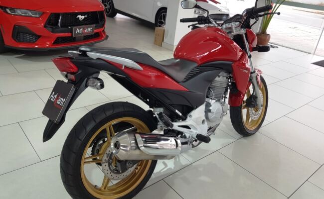 Honda Cb 300 HONDA CB 300R