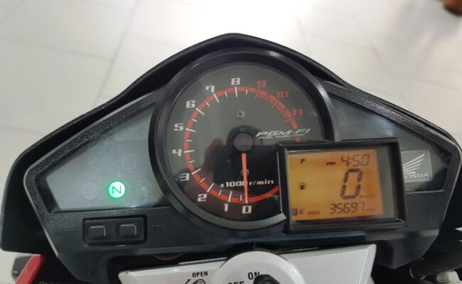 Honda Cb 300 HONDA CB 300R