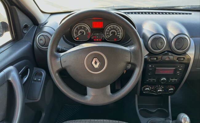 Renault SANDERO